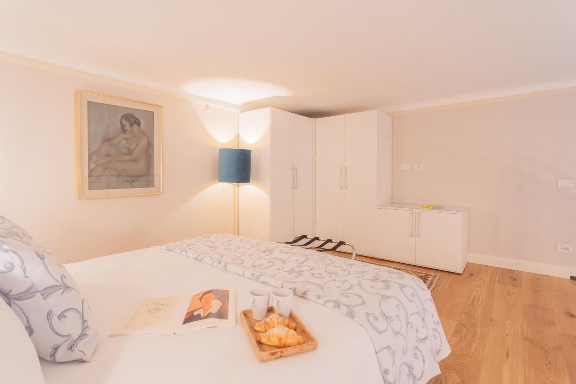 Cinque Giornate 70 Suites By Rent All Комо Экстерьер фото